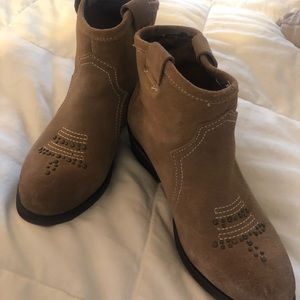 Charles David Booties